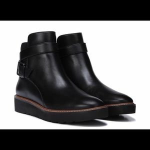 Naturalizer boots